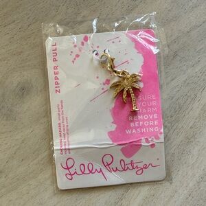 NWT Lilly Pulitzer Gold Palm Tree ZIPPER PULL